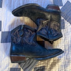 Womens Ariat Billie Ankle Boots Distressed Western 8 1/2